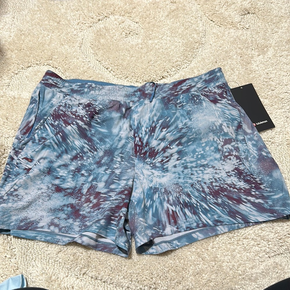 Lululemon Short Linerless 5”